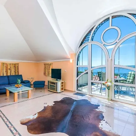 Apartment In 39029