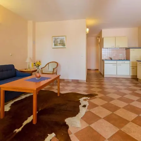 In 39029 Apartment *