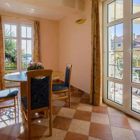 In 39029 Apartment *