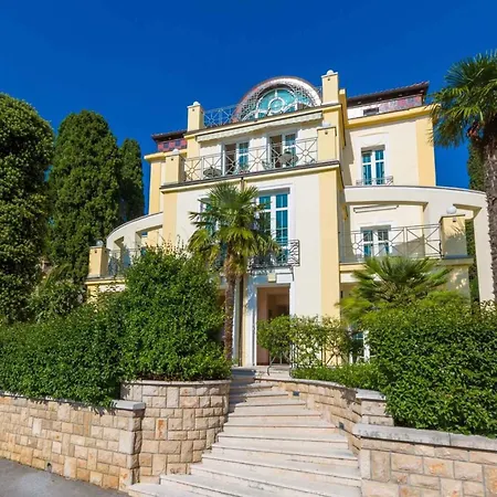 Apartment In 39029 Crikvenica